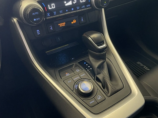 Купить Тойота Новый RAV4 2021г.