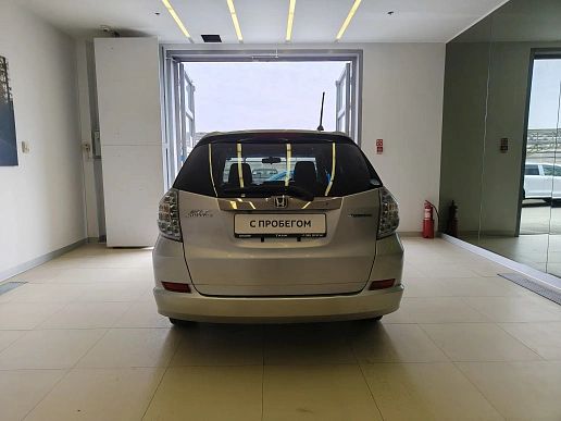 Купить Хонда Фит Шуттле 2014г.