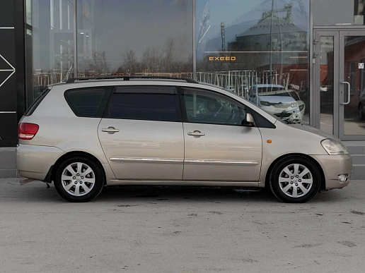 Купить Тойота Ипсум 2002г.