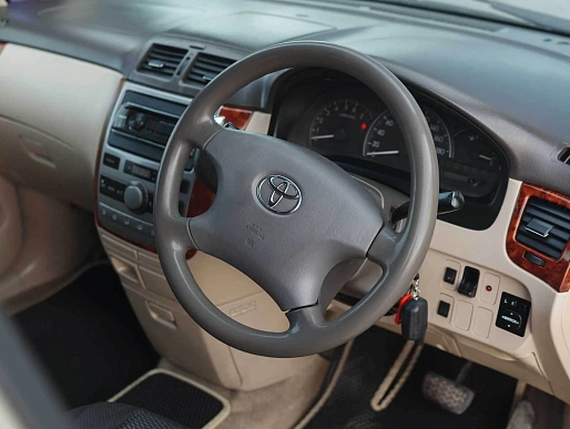 Купить Тойота Ипсум 2002г.