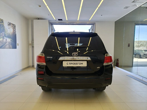 Купить Тойота Хайлендер 2013г.