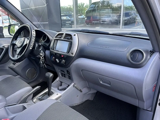 Купить Тойота Новый RAV4 2003г.