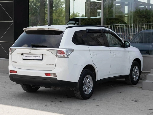 Купить Митсубиси Оутлендер 2013г.