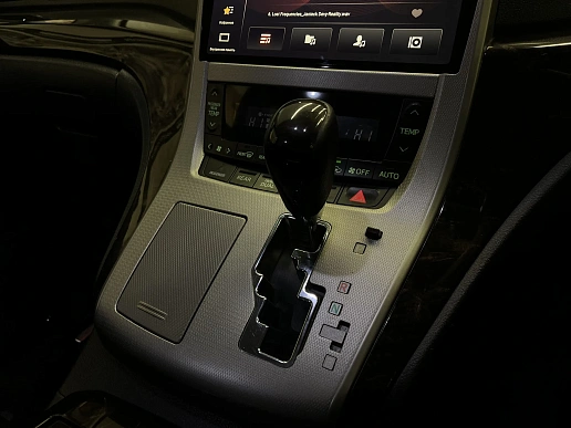 Купить Тойота Веллфире 2012г.