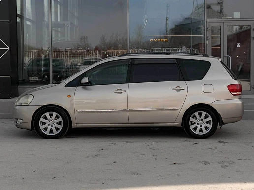 Купить Тойота Ипсум 2002г.