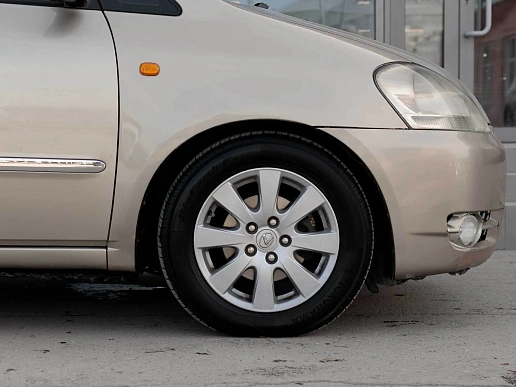 Купить Тойота Ипсум 2002г.