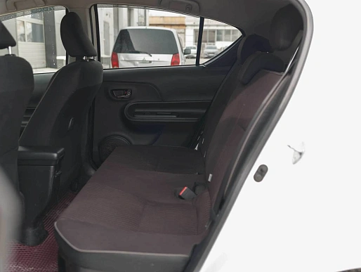 Купить Тойота Аква 2016г.