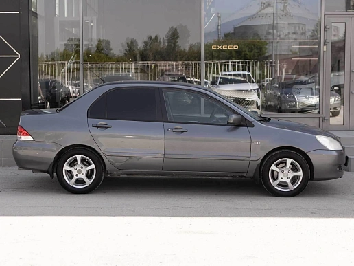 Купить Митсубиси Лансер 2005г.