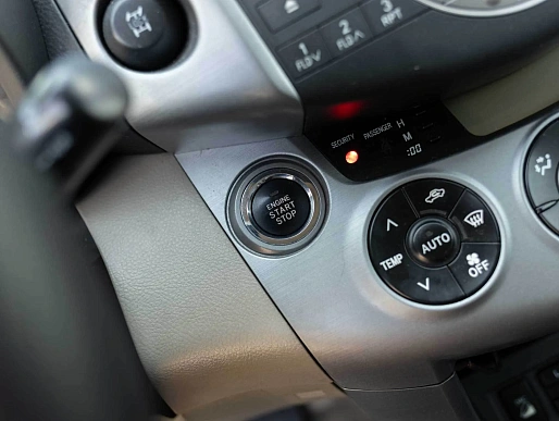 Купить Тойота Новый RAV4 2007г.