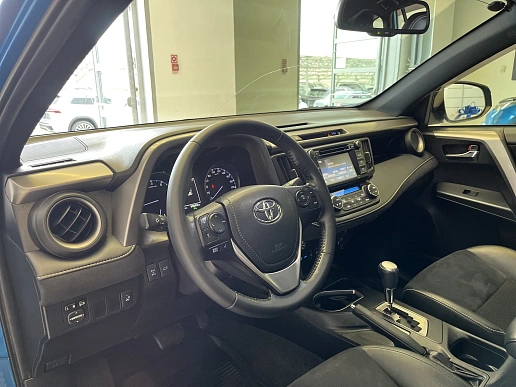 Купить Тойота Новый RAV4 2016г.