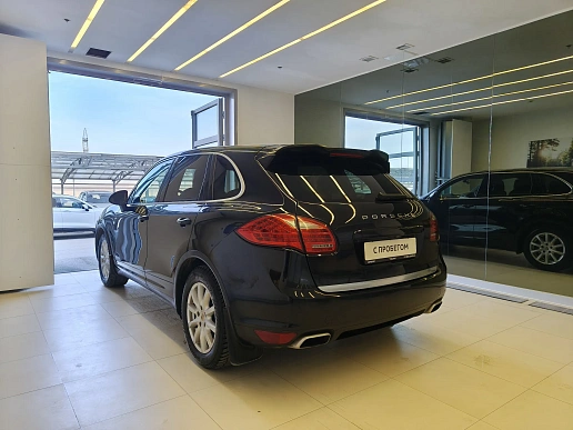 Купить Порше Кайенне 2012г.