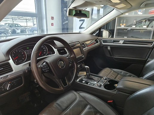 Купить Фольксваген Тоуарег 2015г.