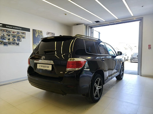 Купить Тойота Хайлендер 2013г.