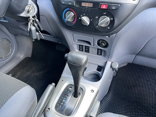 Купить Тойота Новый RAV4 2003г.