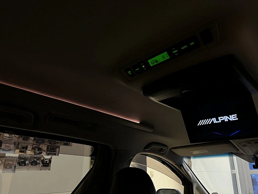 Купить Тойота Веллфире 2012г.