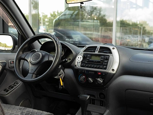 Купить Тойота Новый RAV4 2003г.