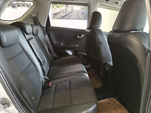 Купить Хонда Фит Шуттле 2014г.