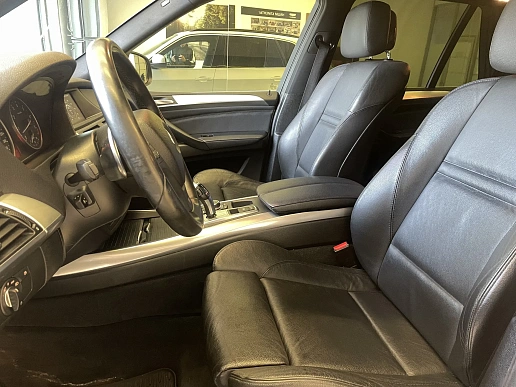 Купить БМВ КС5 2013г.