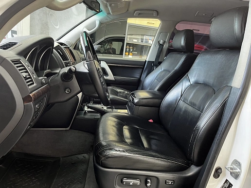 Купить Тойота Ленд Круисер 2012г.