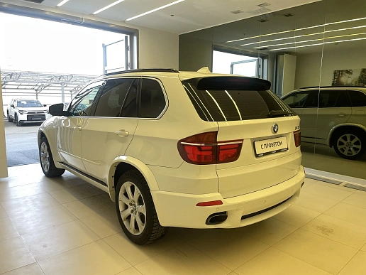 Купить БМВ КС5 2013г.